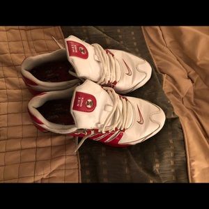 Men’s Nike Shox shoes Smoke and pet free home